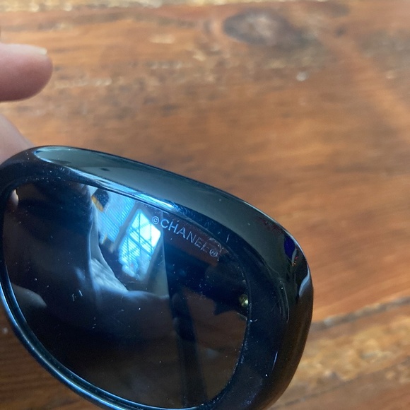 Chanel Black Bow Ribbon Sunglasses Style 5170 Gold Trim, Made in Italy CC - Picture 5 of 16